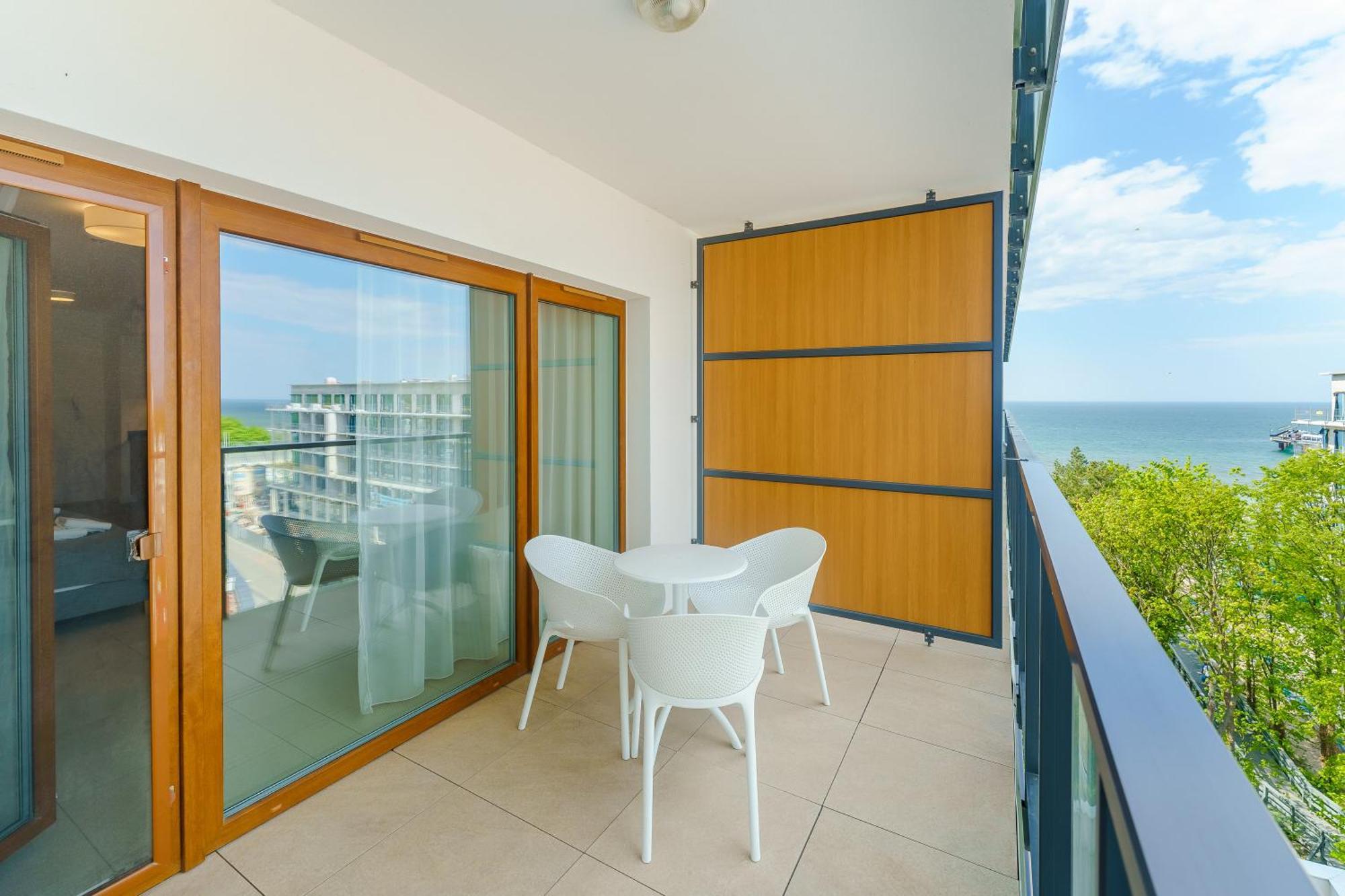 Aquamarina Prima Deluxe With Sea View By Renters Apartment