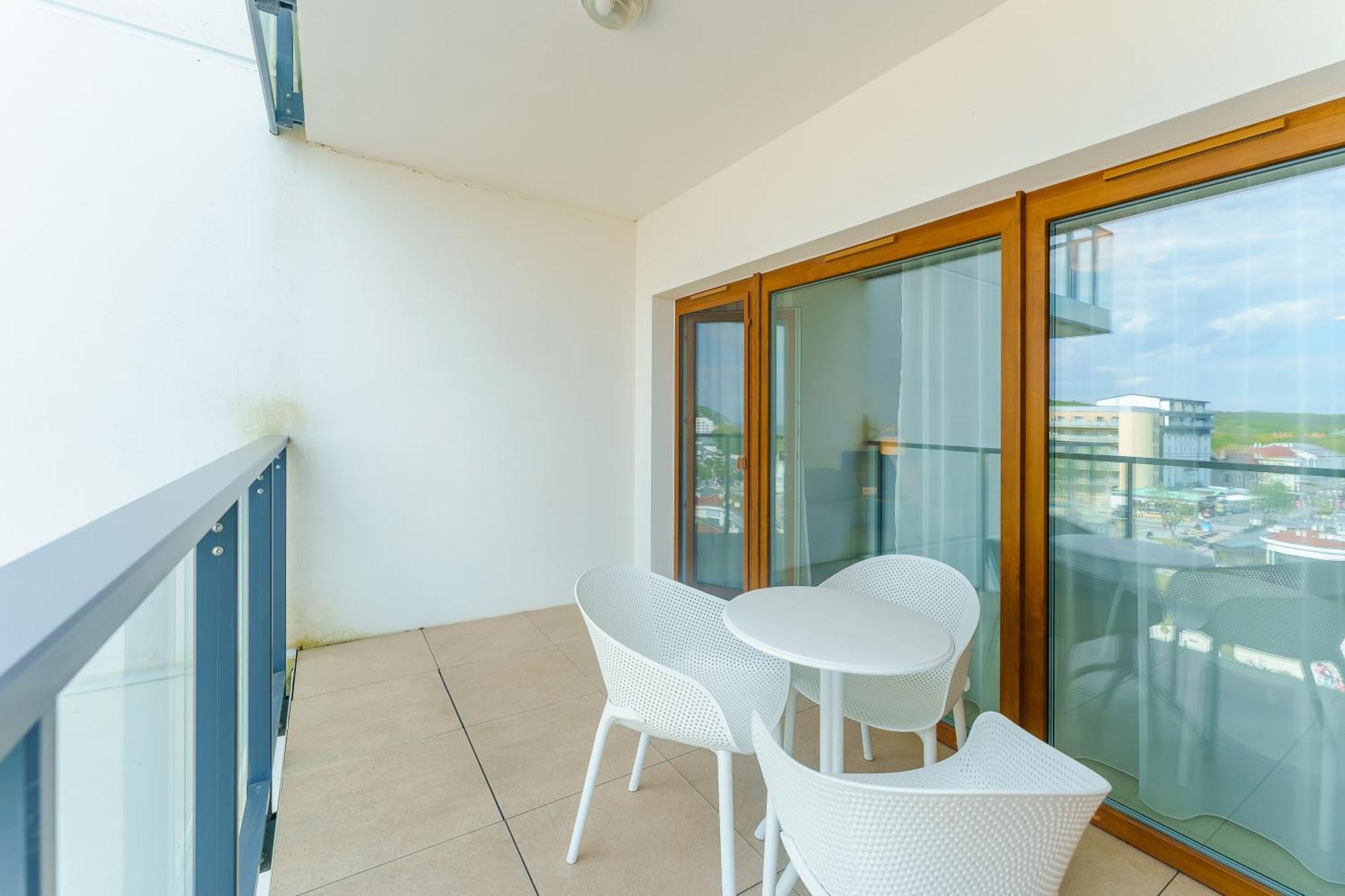 Apartment Aquamarina Prima Deluxe With Sea View By Renters *