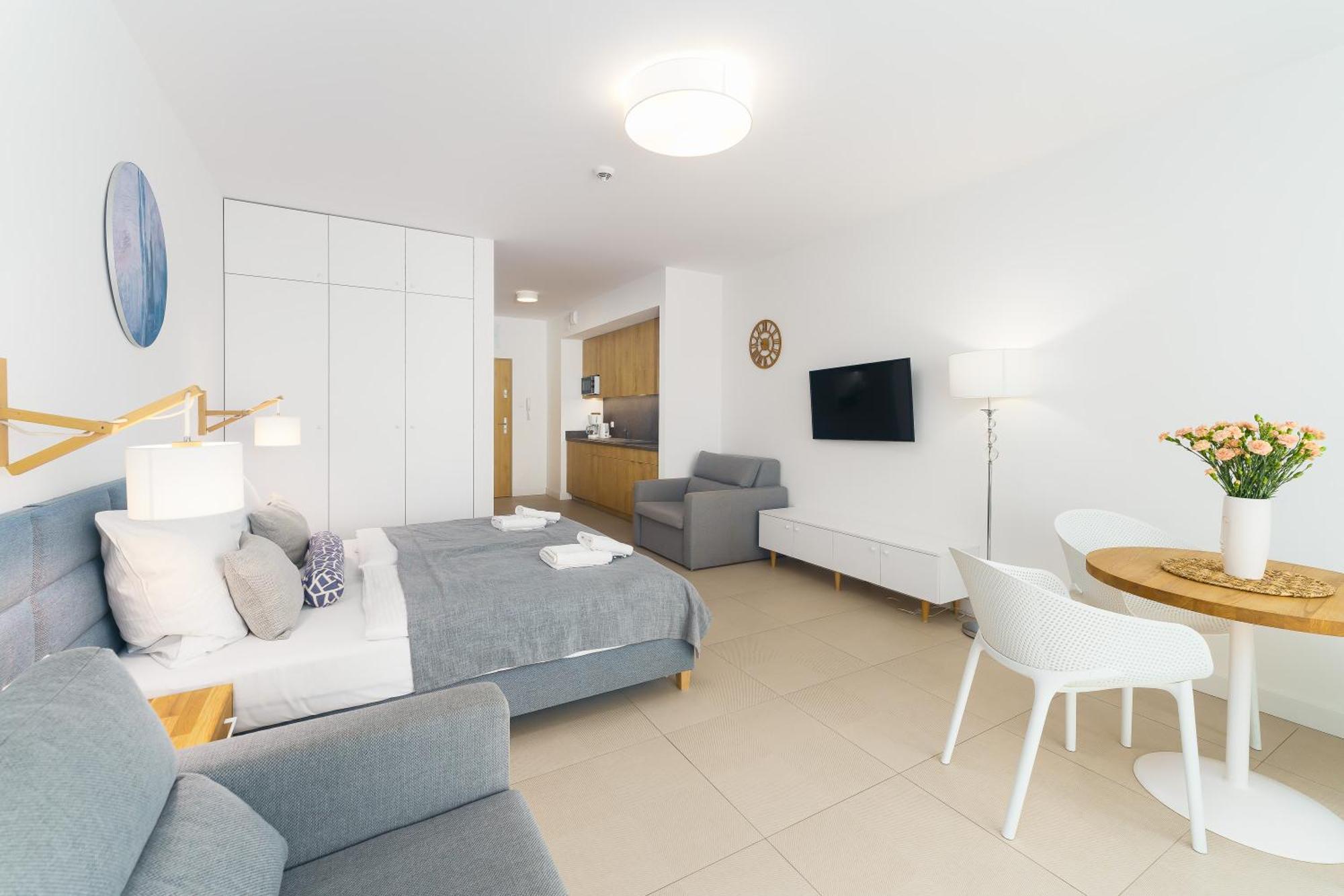 Aquamarina Prima Deluxe With Sea View By Renters *